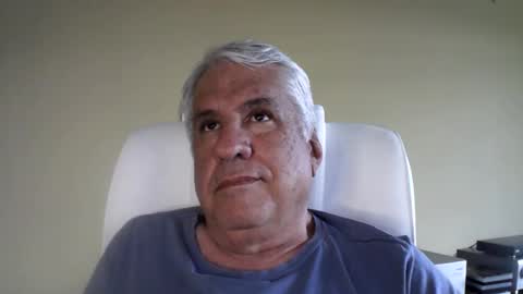 Snapshot of grisa01 chatting on 10.28.25 grisa01 online show from 10.28.25