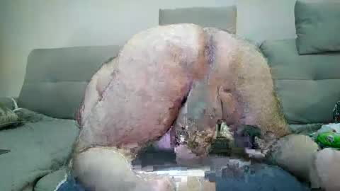 Snapshot of grossmanmeir chatting on 10.28.25 grossmanmeir online show from 10.28.25