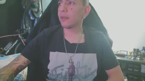 Snapshot of guayaco_ chatting on 02.13.25 Guayaco online show from 02.13.25