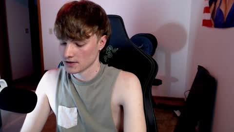 Snapshot of gucciboi4 chatting on 01.19.25 gucciboi4 online show from 01.19.25