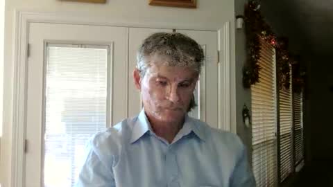 Snapshot of gud_times chatting on 12.15.25 gud_times online show from 12.15.25