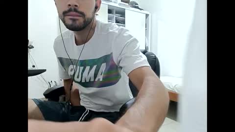 Snapshot of guguzinhox chatting on 02.27.25 guguzinhox online show from 02.27.25