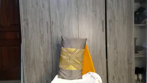 Miss Incredible online show from 12.15.24