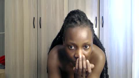 Miss Incredible online show from 09.11.25