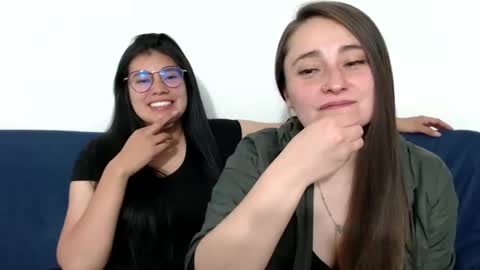 Snapshot of gumball_room chatting on 11.09.25 Vane blonde and Hazell black hair online show from 11.09.25