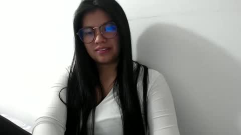 Snapshot of gumball_room chatting on 12.16.25 Vane blonde and Hazell black hair online show from 12.16.25