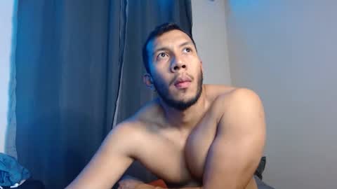 Snapshot of gurushake chatting on 01.06.26 holl latino online show from 01.06.26