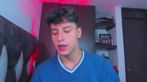 Snapshot of guy_twinks chatting on 01.25.25 Gabriel online show from 01.25.25