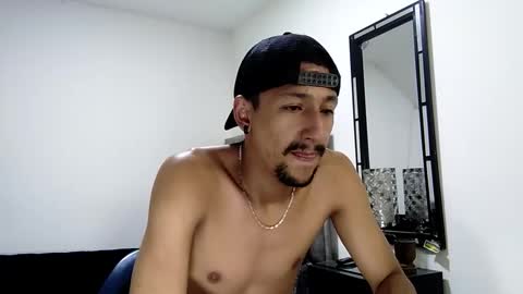 Snapshot of guykarim chatting on 12.05.24 karim online show from 12.05.24