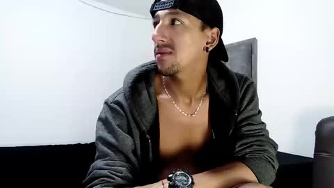 Snapshot of guykarim chatting on 02.20.25 karim online show from 02.20.25