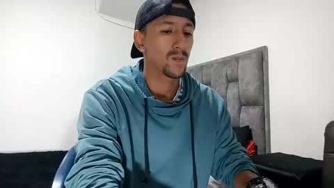 Snapshot of guykarim chatting on 03.05.25 karim online show from 03.05.25