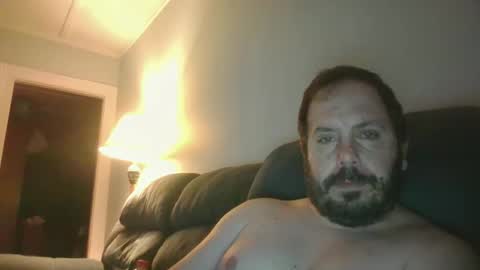 Snapshot of guynaked105 chatting on 04.04.26 guynaked105 online show from 04.04.26