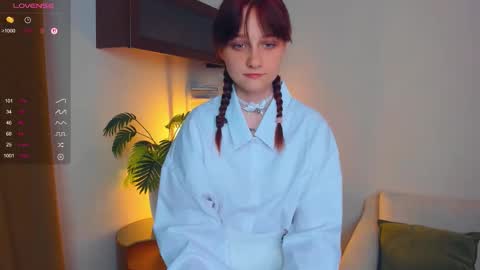 Kelly  Lilly online show from 09.14.25