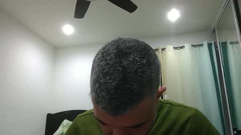 h0nest84 online show from 02.10.25