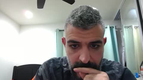 h0nest84 online show from 03.10.25