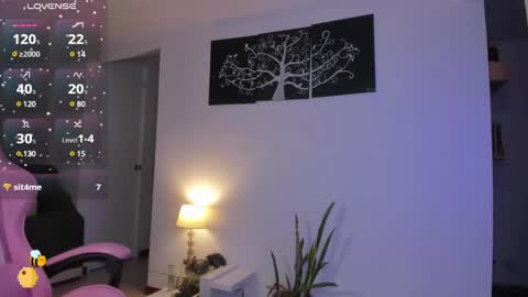 Snapshot of h3y_mia3 chatting on 12.07.24 Paulina online show from 12.07.24