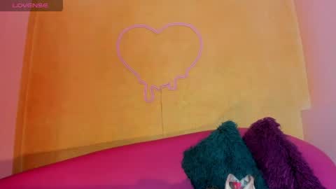 Snapshot of hada_magica chatting on 04.25.26 hada_magica online show from 04.25.26