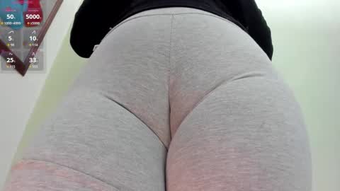 Hae-In online show from 11.16.25