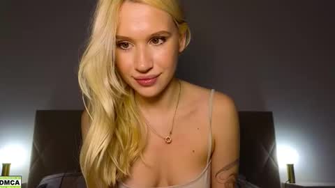 Snapshot of hailey_would chatting on 03.03.26 hailey_would online show from 03.03.26