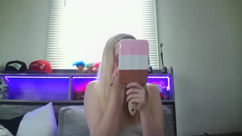 Hailey and d online show from 12.05.24