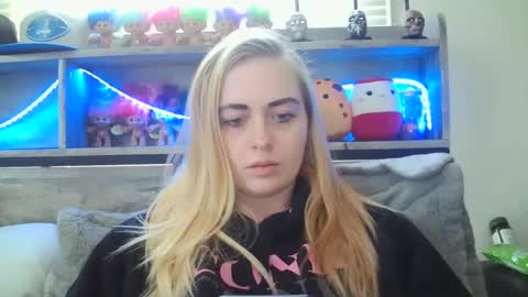 Hailey and d online show from 02.17.25