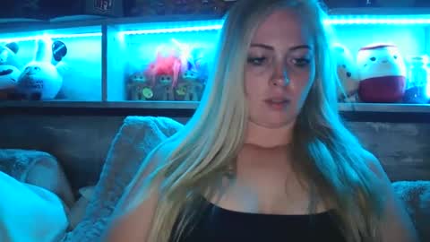 Hailey and d online show from 10.05.25