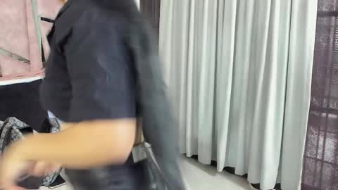 Hailey online show from 10.28.25