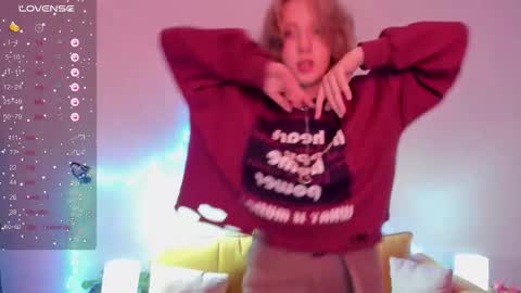 Hailey online show from 10.08.25