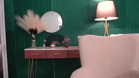 Hailey online show from 01.16.26