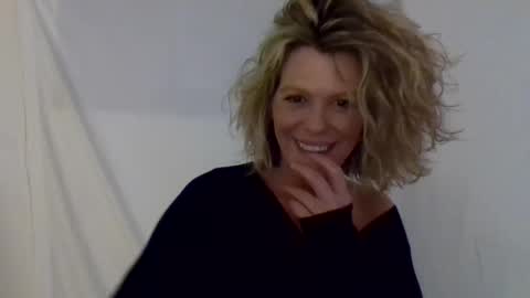 Hailey online show from 12.13.24