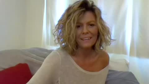 Hailey online show from 01.07.25