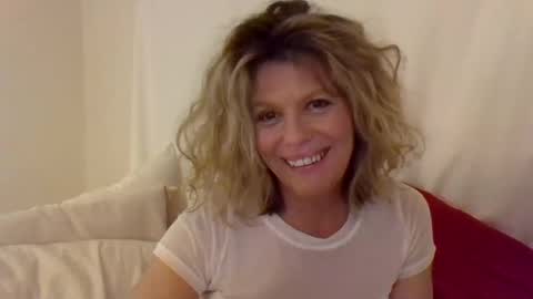 Hailey online show from 02.24.25