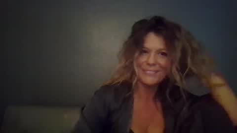 Hailey online show from 10.11.25