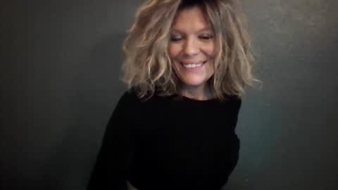 Hailey online show from 05.19.26