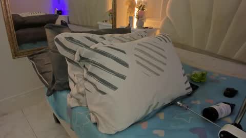 haileysans online show from 03.13.26