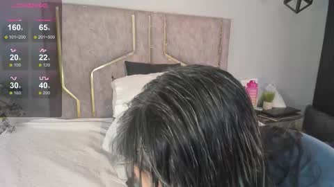 haileystonei online show from 11.19.25