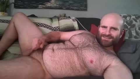 Snapshot of hairiestbear chatting on 03.17.26 Hairiest Bear online show from 03.17.26