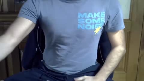 Snapshot of hairydaduncut chatting on 02.19.25 hairydaduncut online show from 02.19.25