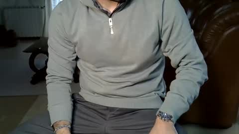 Snapshot of hairydaduncut chatting on 02.24.25 hairydaduncut online show from 02.24.25