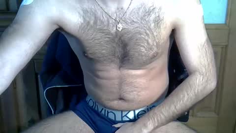 Snapshot of hairydaduncut chatting on 03.06.25 hairydaduncut online show from 03.06.25