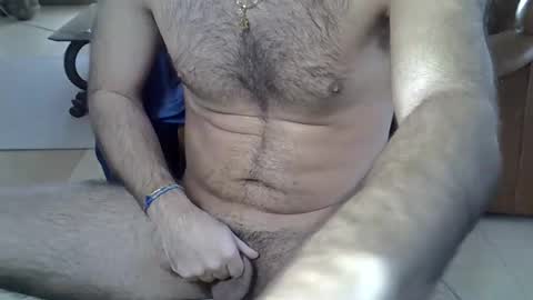 Snapshot of hairydaduncut chatting on 11.28.25 hairydaduncut online show from 11.28.25