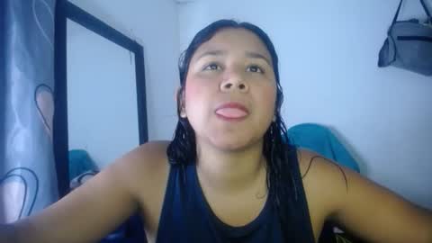 Snapshot of hairygirl83 chatting on 04.23.26 hairygirl83 online show from 04.23.26