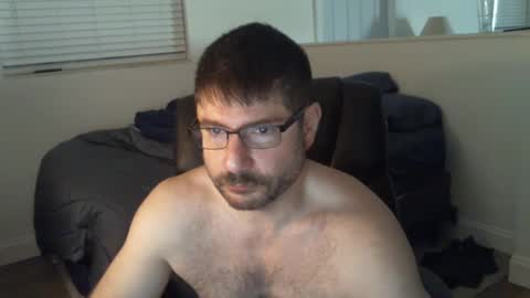 Snapshot of hairyjock chatting on 03.01.25 Hairymuscle online show from 03.01.25