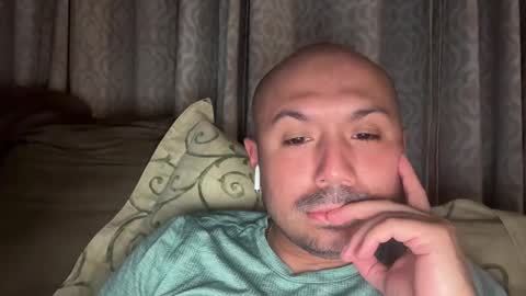 Snapshot of hairyman30000 chatting on 12.18.25 hairyman30000 online show from 12.18.25