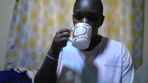 hairypussybigassy001 online show from 02.17.25