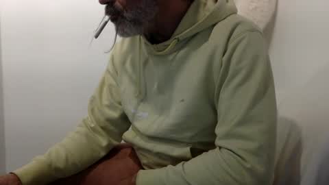 Snapshot of hairytonkas chatting on 01.26.25 HairyTonkas online show from 01.26.25