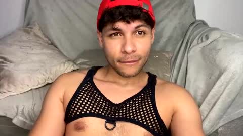 Independent       model  online show from 02.27.25