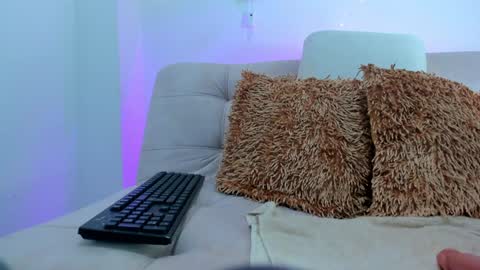 haley01 online show from 01.25.25