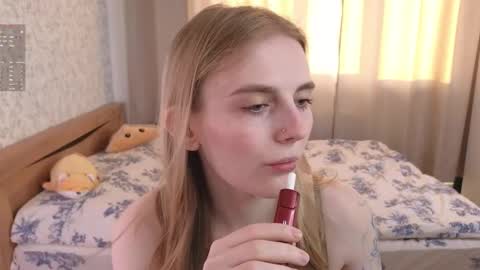 Snapshot of halie_cross chatting on 03.01.25 Nellie online show from 03.01.25