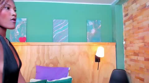 Halley Lorens online show from 01.16.26